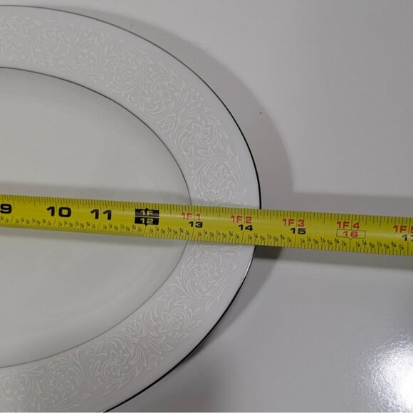 Majestic China Japan Plymouth Oval Serving Platter White Silver Floral Elegant - Picture 2 of 12